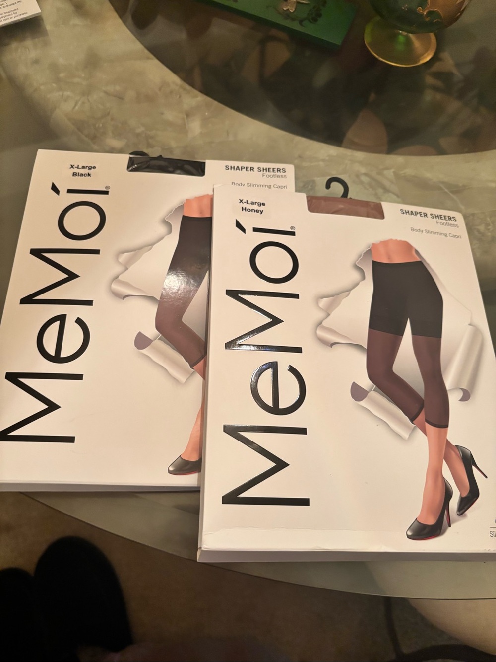 envy Memoi Shaper Sheers Capri - Black & Honey